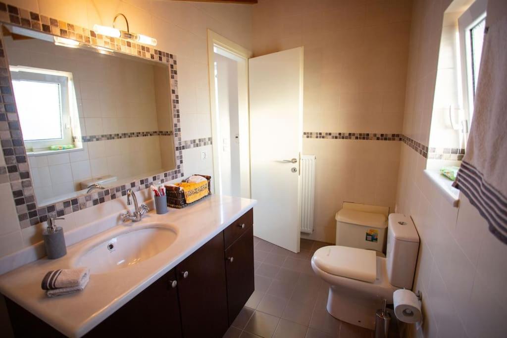 Fou'S Luxury Apartment Nafpaktos Ngoại thất bức ảnh