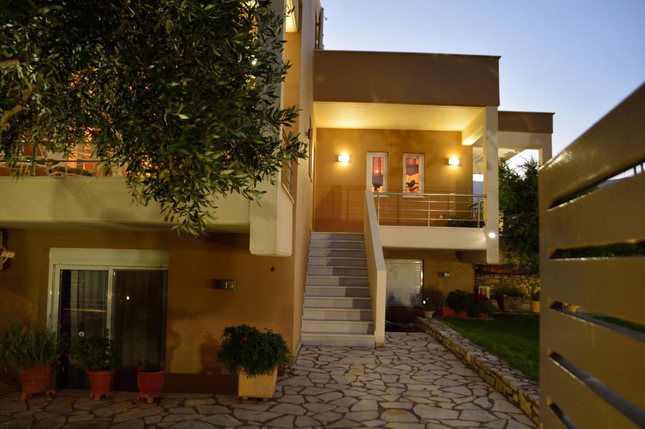 Fou'S Luxury Apartment Nafpaktos Ngoại thất bức ảnh