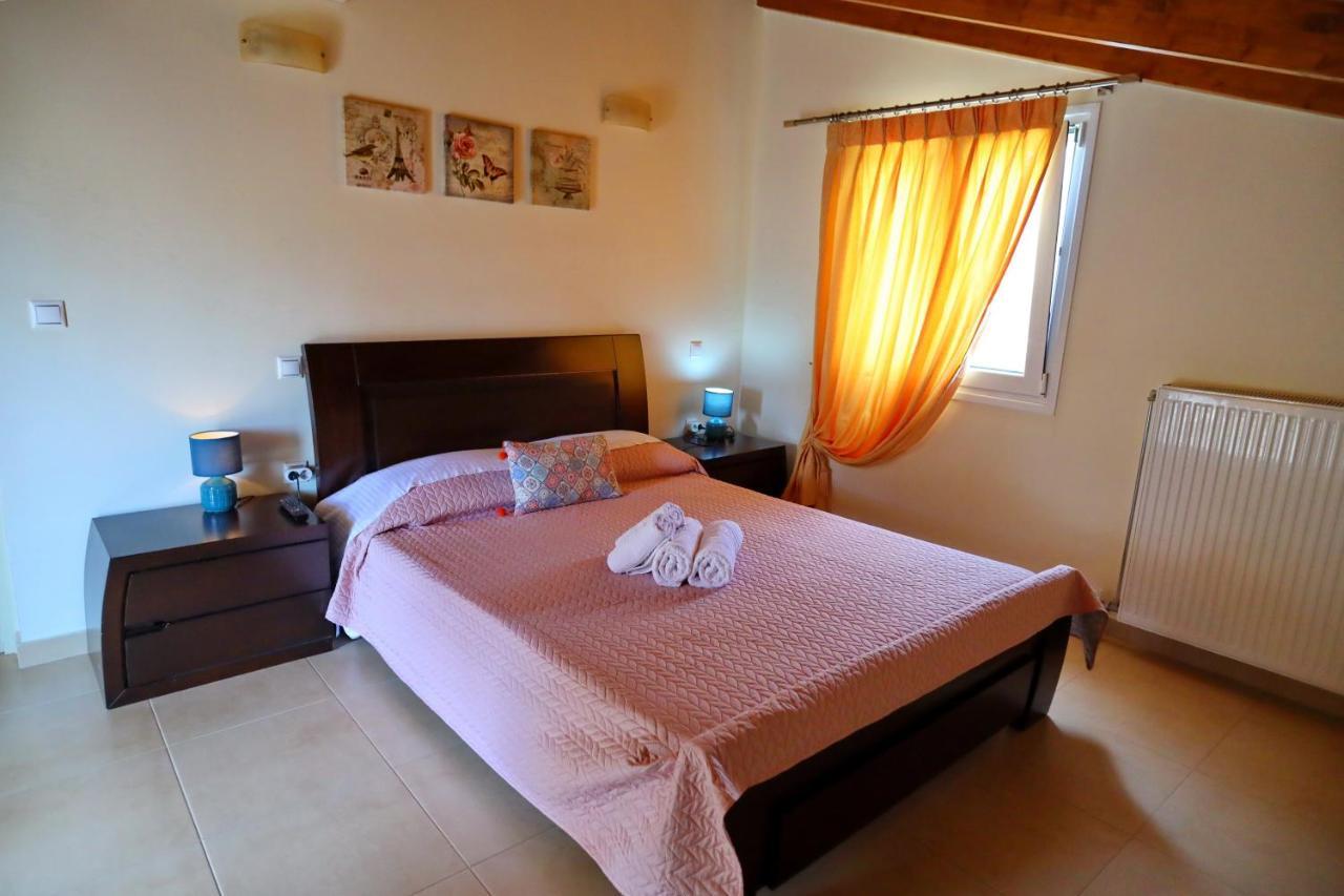 Fou'S Luxury Apartment Nafpaktos Ngoại thất bức ảnh