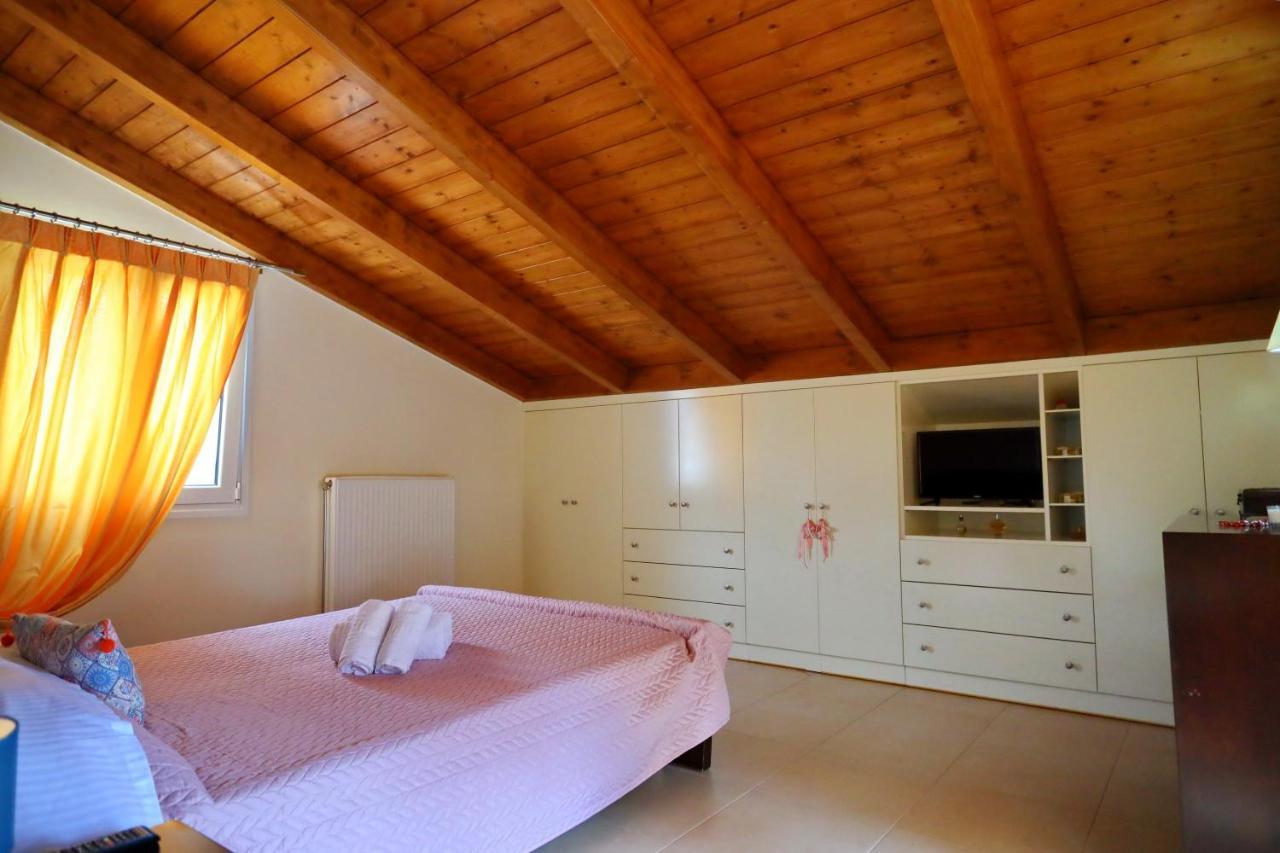 Fou'S Luxury Apartment Nafpaktos Ngoại thất bức ảnh